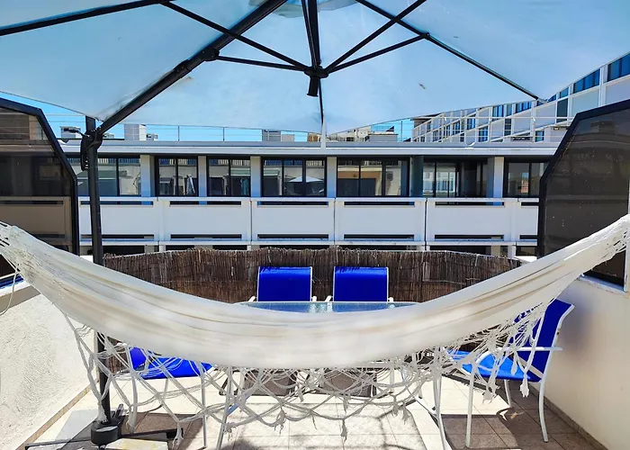 Costa Terrace