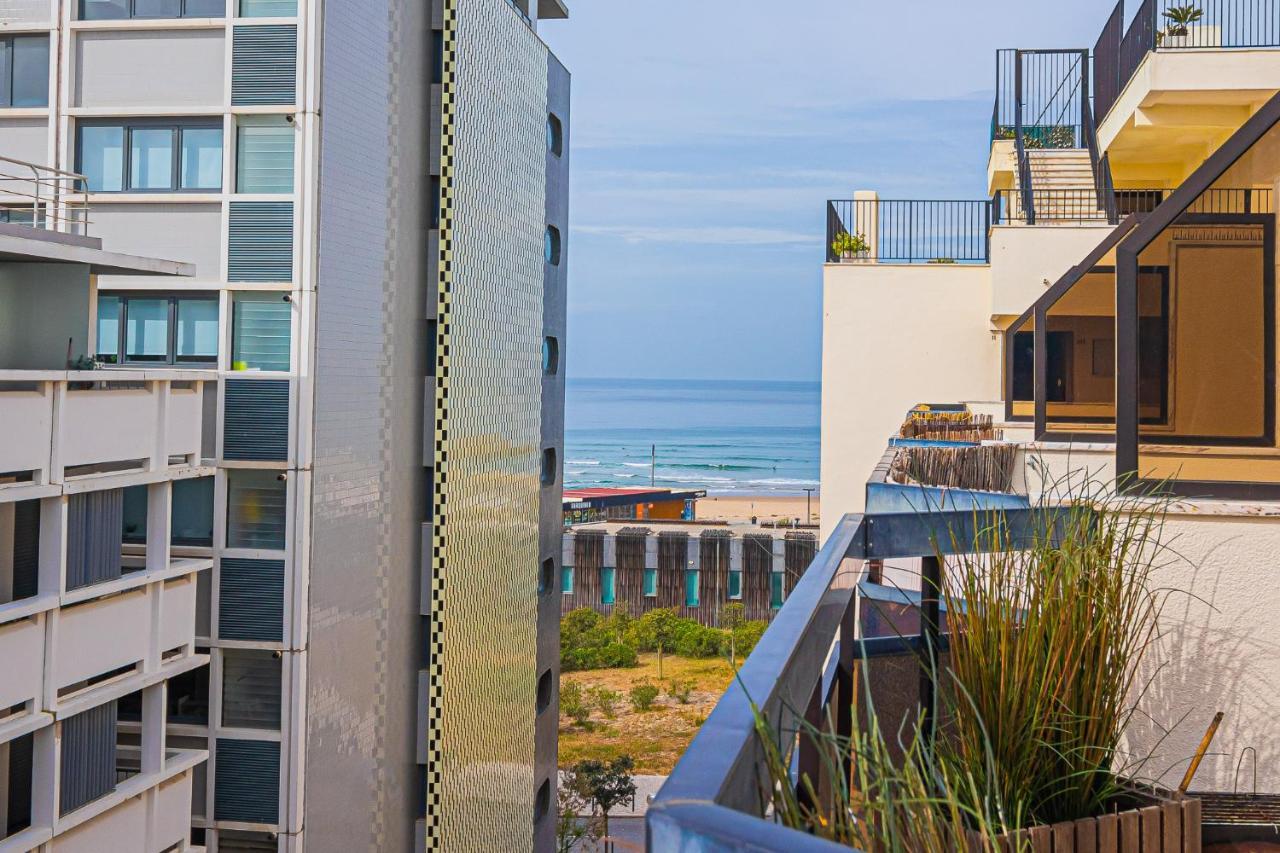 Costa Terrace Apartment